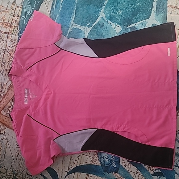 Scrub top - Picture 2 of 4